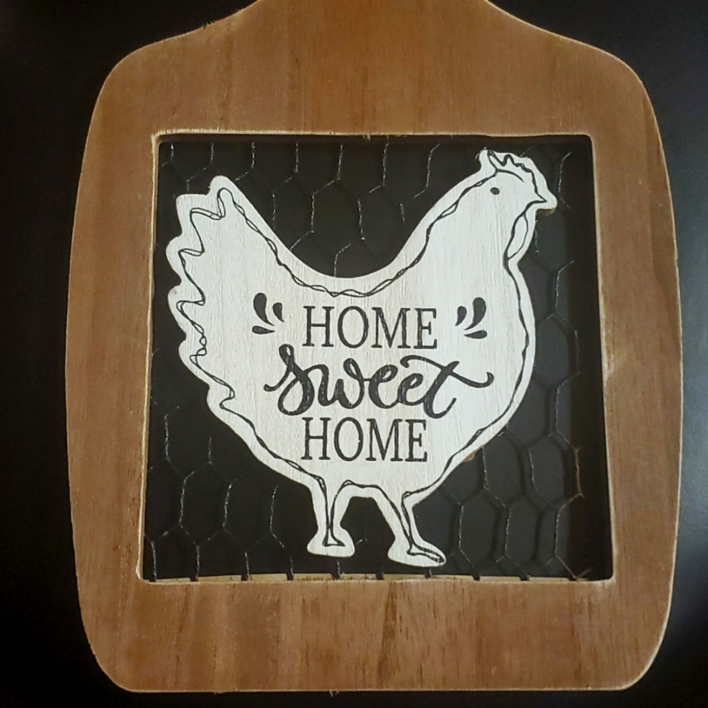 Home Sweet Home Wooden Plaque with Chicken and Chicken Wire